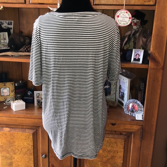 Soft Comfy Black & White Striped Short Sleeved Top - Picture 2 of 4